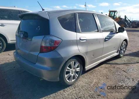 2010 Honda Fit Sport z USA, uszkodzony, nr VIN JHMGE8H49AC014676